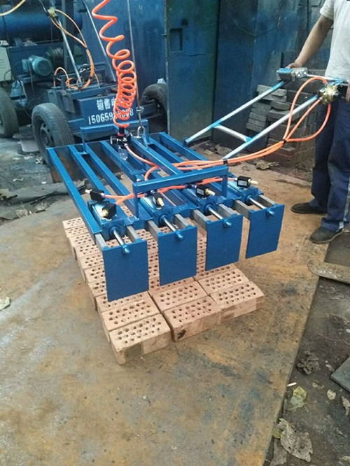 小型免烧砖码垛机 提升水泥砖生产效率的智能化设备